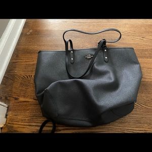 Coach tote - navy blue - medium/large size